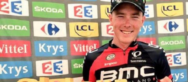 Dennis, premier maillot jaune du Tour de France ! Dennis, premier maillot jaune du Tour de France !