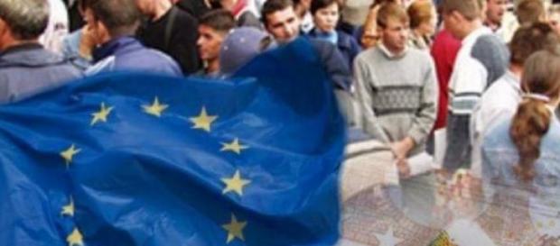 Guvernul vrea să stimuleze cu bani tinerii români Guvernul vrea să stimuleze cu bani tinerii români