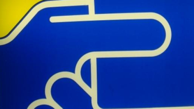 Scopri come prelevare denaro dallo smartphone.