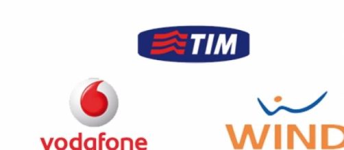 Tim, Vodafone e Wind, aumenti 'furbi' in arrivo