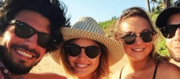 PLL-Star Lucy Hale mit Anthony Kalabretta (links). PLL-Star Lucy Hale mit Anthony Kalabretta (links).