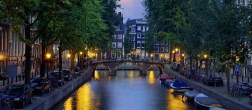 Amsterdã é uma das cidades com vagas