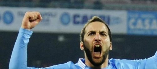 Calciomercato Napoli, offerta choc per Higuain