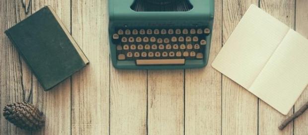 La literatura y su acosadora: la moral La literatura y su acosadora: la moral