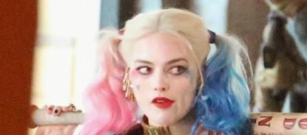 Margot Robbie- foto oficial de "Esquadrão Suicida" Margot Robbie- foto oficial de "Esquadrão Suicida"