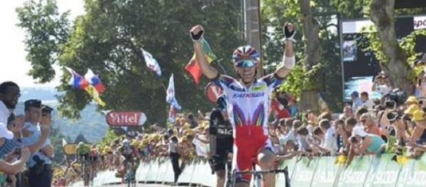 Rodriguez remporte l'étape de Huy, Froome en jaune Rodriguez remporte l'étape de Huy, Froome en jaune