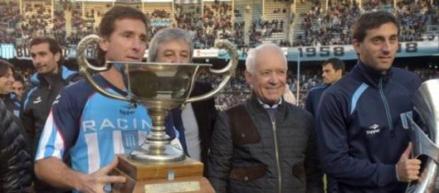 Ubeda, Milito y el presidente Blanco. Ubeda, Milito y el presidente Blanco.
