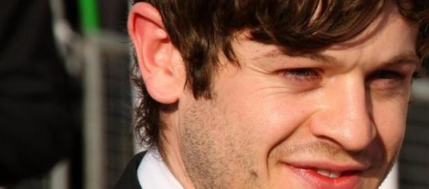 Wünscht sich Iwan Rheon den Serientod? Wünscht sich Iwan Rheon den Serientod?