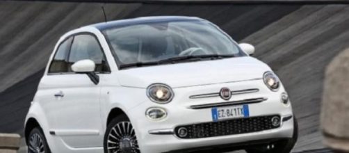 Nuova Fiat 500 restyling 2015, prezzi e novità