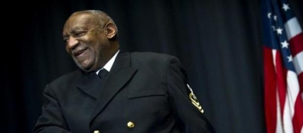 Bill Cosby con el uniforme de la Marina de EE.UU. Bill Cosby con el uniforme de la Marina de EE.UU.
