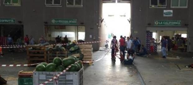 Napoli: sparatoria a Volla. Due morti. Napoli: sparatoria a Volla. Due morti.