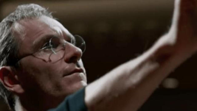Michael Fassbender in una scena del film su Jobs