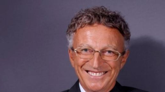 Nelson Monfort, giornalista sportivo, avvista UFO.