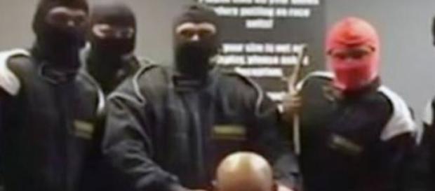 Immagine della finta decapitazione Immagine della finta decapitazione
