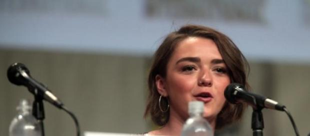 Maisie Williams rügt Justin Bieber? Maisie Williams rügt Justin Bieber?