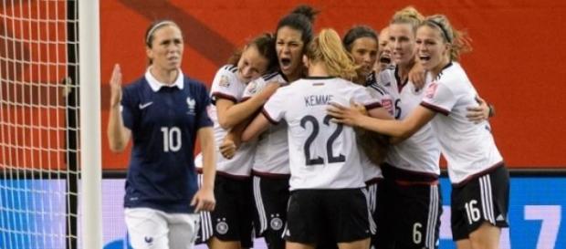 Joie de l'Allemagne après sa victoire aux TAB Joie de l'Allemagne après sa victoire aux TAB