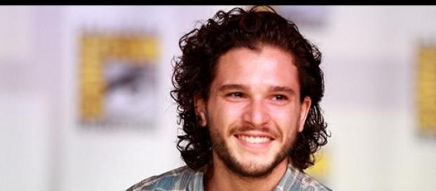 Kit Harrington with his Jon Snow hairstyle Kit Harrington with his Jon Snow hairstyle