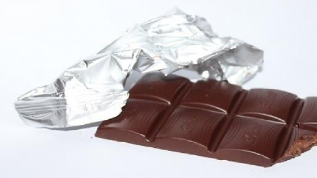 Bastano 100 grammi di cioccolato al giorno