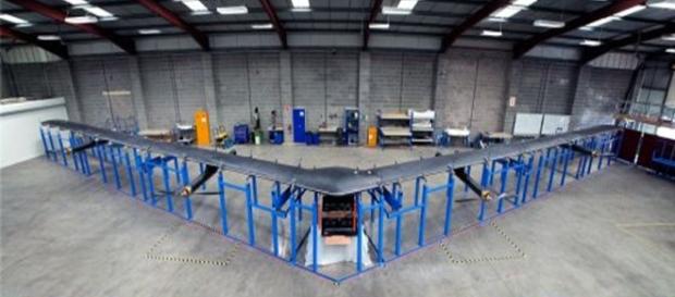 Aquila, the first life-size Facebook drone Aquila, the first life-size Facebook drone