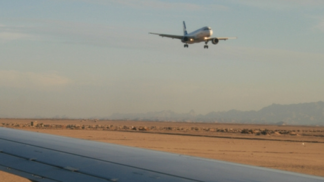 Atterraggio di emergenza in Egitto