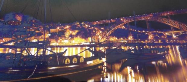 Vista nocturna do Porto e rio Douro Vista nocturna do Porto e rio Douro