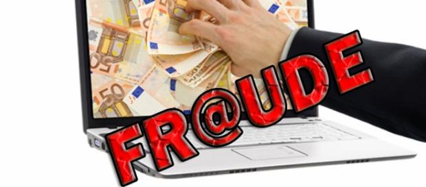 Fraude online em esquema piramidal Fraude online em esquema piramidal