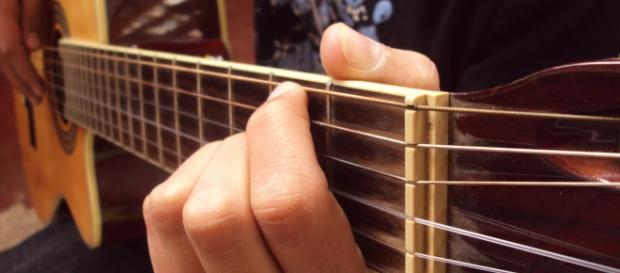 La música nos define a nivel psicológico y social La música nos define a nivel psicológico y social