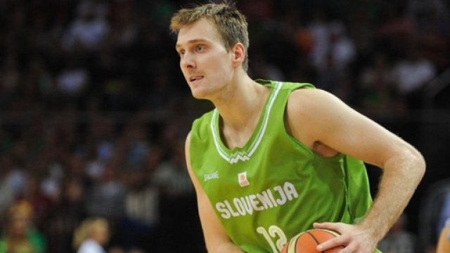 Zoran Dragic tagliato dai Boston Celtics.