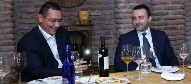 cină festivă într-o cramă georgiană din Tbilisi cină festivă într-o cramă georgiană din Tbilisi
