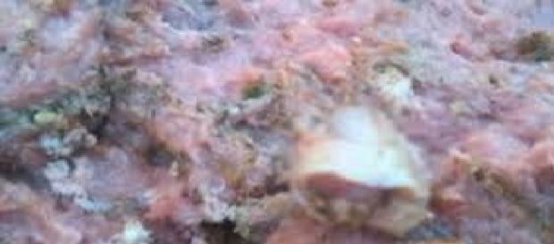 O bucată de deget uman găsită în carnea tocată O bucată de deget uman găsită în carnea tocată