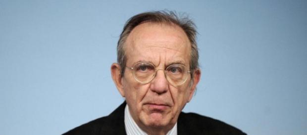 Pier Carlo Padoan, Ministro dell'Economia Pier Carlo Padoan, Ministro dell'Economia