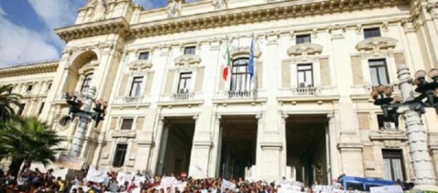 Assunzioni scuola, caos tra punteggio e provincia Assunzioni scuola, caos tra punteggio e provincia