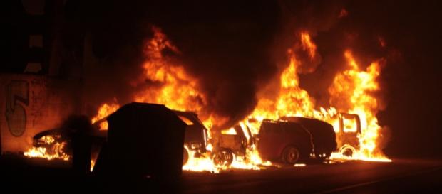 Explozie devastatoare în portul Tianjin din China Explozie devastatoare în portul Tianjin din China