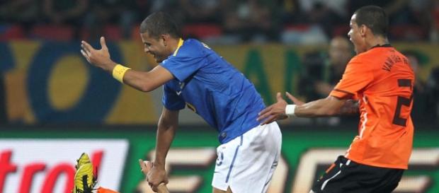Felipe foi expulso contra a Holanda em 2010 Felipe foi expulso contra a Holanda em 2010