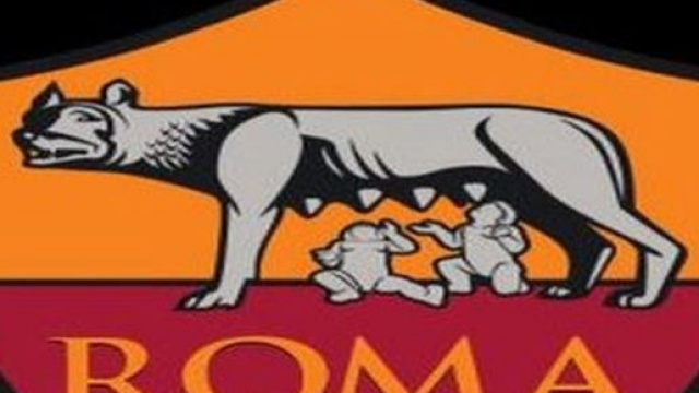 La Roma cerca due centrali difensivi.