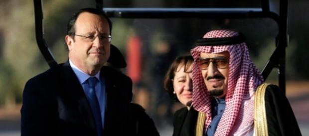 Re Salman con il presidente François Hollande Re Salman con il presidente François Hollande