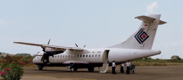 Avión de Trigana se estrella en Indonesia Avión de Trigana se estrella en Indonesia