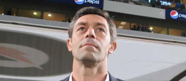 Pedro Caixinha renunció a Santos Laguna Pedro Caixinha renunció a Santos Laguna
