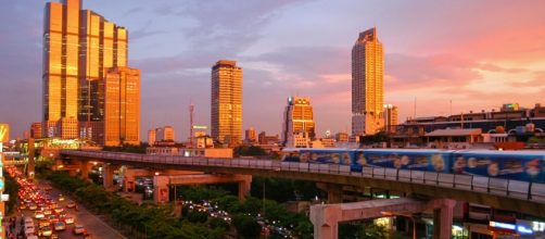 Esplode bomba nel centro di Bangkok