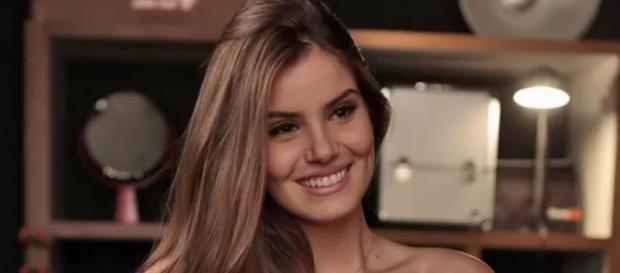 Camila Queiroz cobra fortuna por uma noite Camila Queiroz cobra fortuna por uma noite