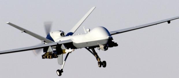 Drona MQ-9 Reaper în misiune de supraveghere Drona MQ-9 Reaper în misiune de supraveghere