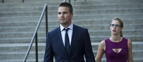 Oliver Queen e Felicity Smoak in Arrow