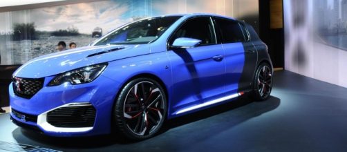 Nuova Peugeot 308 R Hybrid 2015