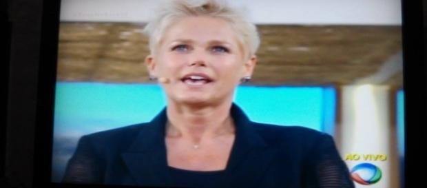 Corte de cabelo e roupas lembram Ellen Degeneres Corte de cabelo e roupas lembram Ellen Degeneres