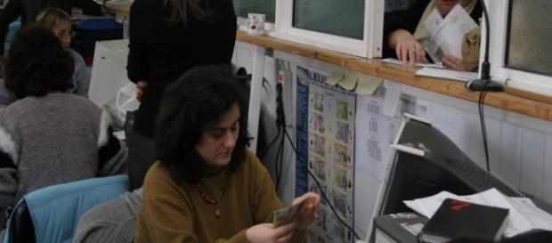 Românii vor plăti mai mult la gunoi Românii vor plăti mai mult la gunoi