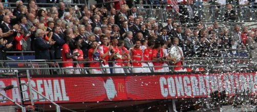 L'Arsenal celebra la vittoria del Community Shield