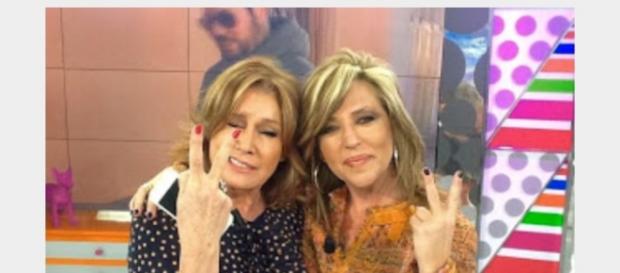 Mila y Lydia aparentemente con una buena relacion Mila y Lydia aparentemente con una buena relacion