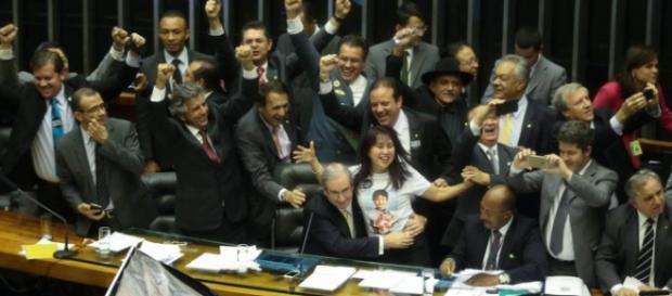 Câmara aprova a redução da maioridade penal Câmara aprova a redução da maioridade penal