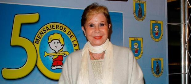 Lina Morgan mostrando su faceta más solidaria Lina Morgan mostrando su faceta más solidaria