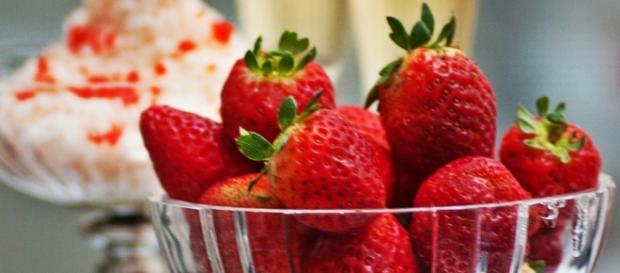 Morangos são deliciosos e saudáveis Morangos são deliciosos e saudáveis